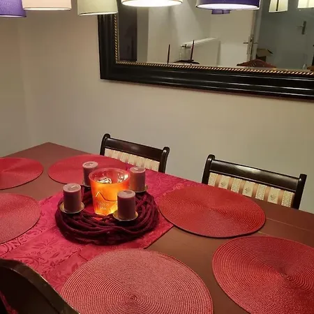 Eg-wohnung: Modern Und Gemuetlich Mit Wohnkueche, Und Wintergarten Апартаменты Вупперталь