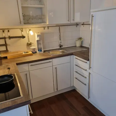 Eg-wohnung: Modern Und Gemuetlich Mit Wohnkueche, Und Wintergarten Апартаменты Вупперталь